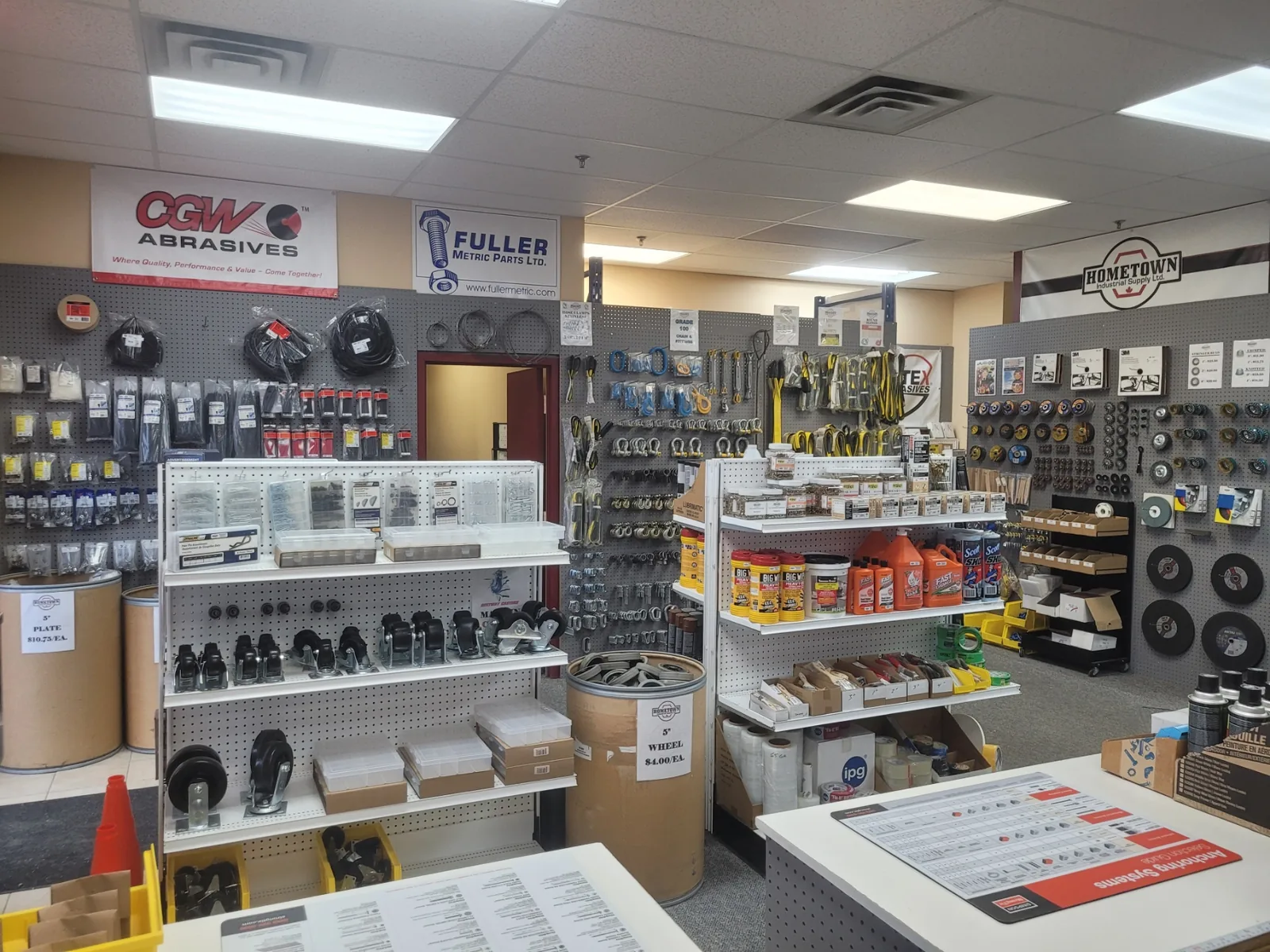 Show room photo 3