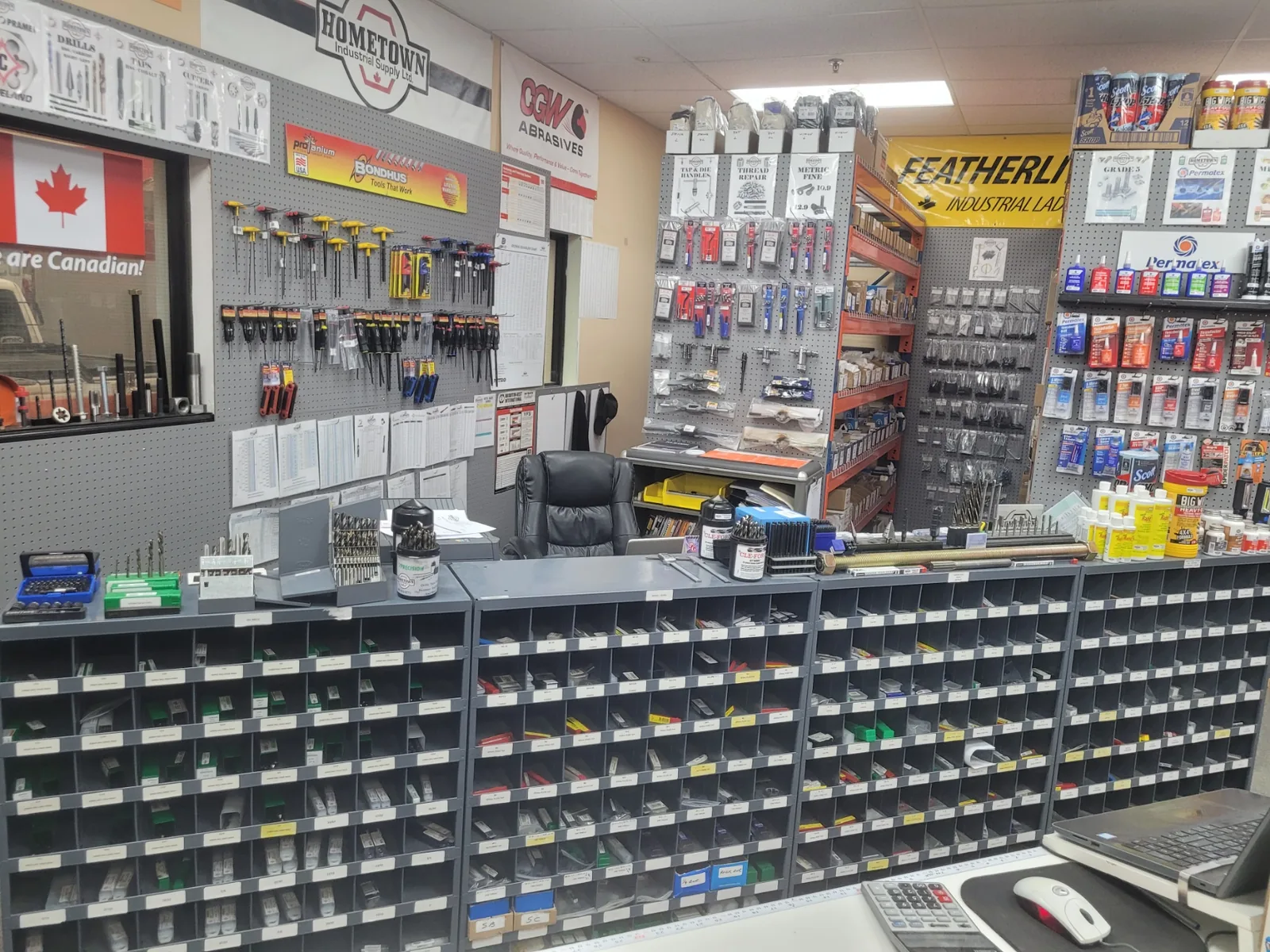 Show room photo 5